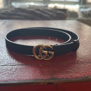 Gucci Belt black leather. Like new